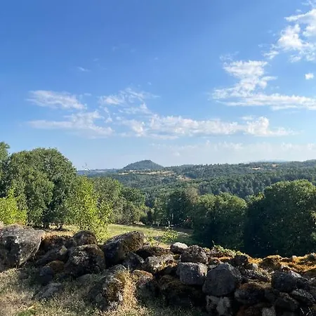 Maison Auvergnate Individuelle A Menet
